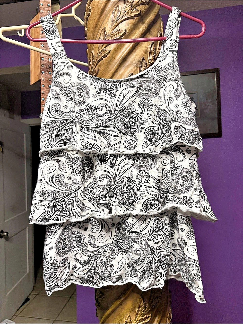 Dressbarn Paisley Layered Tank in White & Black Size Large
